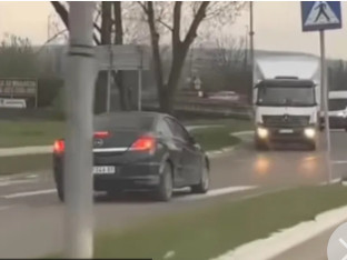 Žena bez dozvole vozila automobil u suprotnom smjeru