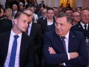 Dodik: Nudio sam Stanivukoviću da PDP uđe u Vladu Srpske