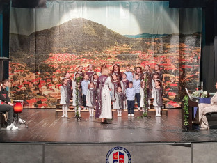 Mrkonjić Grad: „Osmi dječiji koncert“ organizovan u humanitarne svrhe