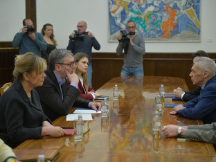 Vučić sa Bocan-Harčenkom: Otvoren sastanak o političkoj i bezbjednosnoj situaciji