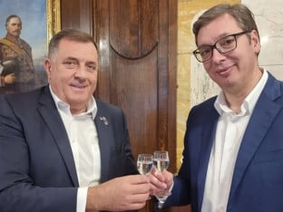 Dodik: Ne mogu srušiti ni mene ni Vučića