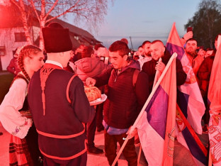 Srbi sa KiM dočekani u Preljini