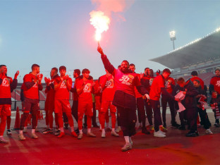 UEFA kaznila Zvezdu zbog bakljade i "poruke koja nije pogodna"