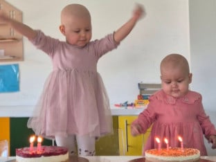 Velika radost: Matea i Marija pobijedile opaku bolest!