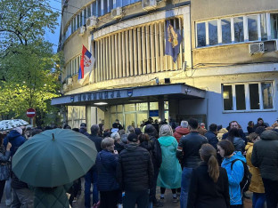 Policija na Medicinskom fakultetu, studenti na informativnim razgovorima