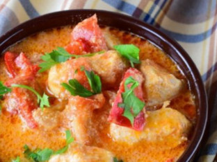 Recept za kremasti pileći gulaš s porilukom