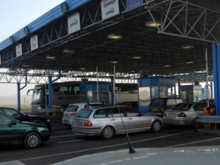 Pojačan saobraćaj na više graničnih prelaza