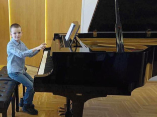 Sergej britkim umom spojio logiku,  muziku i istoriju