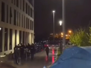 Žandarmerija razbila blokadu studenata ispred RTV-a (VIDEO)
