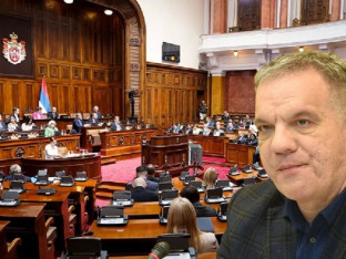 Stankoviću pozlilo u Skupštini, brojna udruženja protiv njegovog imenovanja za ministra
