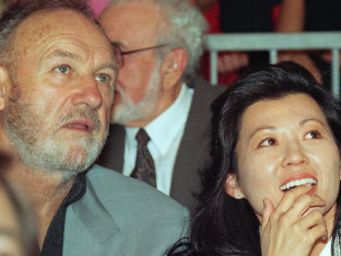 Sahranjeni Džin Hekman i njegova supruga