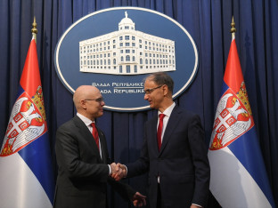 Macut preuzeo dužnost premijera