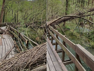 Jak vjetar oštetio „Most ljubavi“