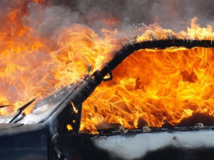 Intervenisali vatrogasci: Zapaljen automobil