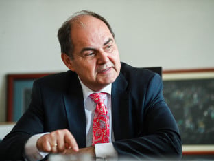 Tumačenja pozicije njemačkog diplomate produbila jaz