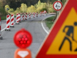 AMS upozorava: Radovi i klizišta usporavaju saobraćaj
