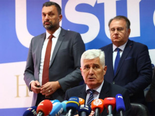 "Trojka" sa SDA ponovo preglasala HDZ
