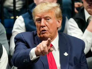 Трамп критиковао анкете које показују пад његовог рејтинга