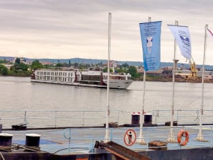 Prvi kruzer ove sezone prispio u Kladovo