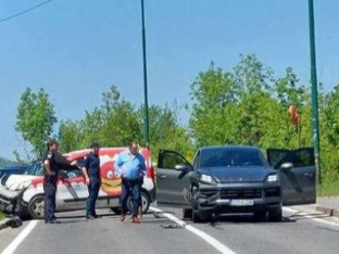 U saobraćajnoj nesreći teže povrijeđena jedna osoba