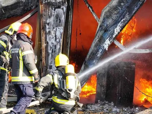 Požar u „ZP komercu“: Gorjela krovna konstrukcija