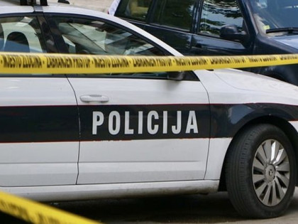 Брутално претукао жену пред малољетним дјететом