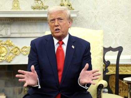 Tramp: Amerika više neće pružati vojnu pomoć Ukrajini
