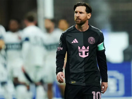 Navijač pred Mesijem mahao dresom Ronalda, evo šta je Leo uradio