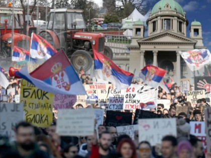 Prvomajski protest u Srbiji: Radnici i studenti zajedno
