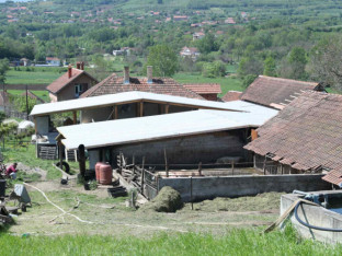 Trodnevna žalost zbog smrti četvoro ljudi na porodničnoj farmi