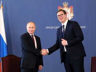 Putin i Vučić o bilateralnoj saradnji 9. maja