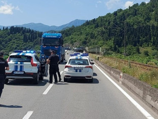 U sudaru sa automobilom poginuo motociklista