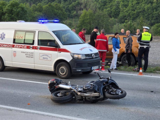 Tragedija kod Žepča: Sudar više auta i motora!