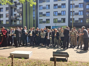 Godišnjica "Tuzlanske kolone": Ruže i voštanice na mjestu ubistva 54 mladića