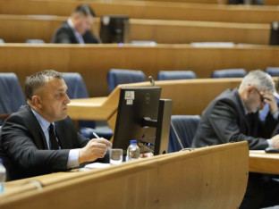 Bez prisustva SNSD-ovih poslanika prihvaćene izmjene Zakona o bezbjednosti saobraćaja