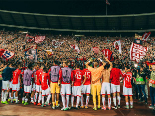 Legendarni fudbaleri Crvene zvezde pozvali navijače na proslavu titule