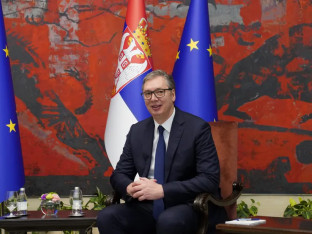 Vučić sa Lukasom uoči mitinga u Nišu, a evo ko sprema ćevape (FOTO)