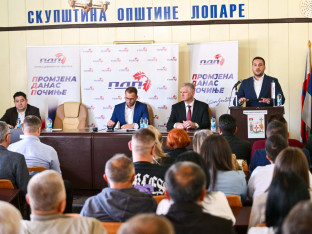 Drinić i Stanivuković u posjeti Loparama