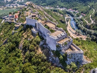Pad izlaznosti i napeta utakmica za gradonačelnika Knina