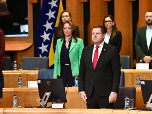 Delegati SNSD-a srušili kvorum, ništa od smjena