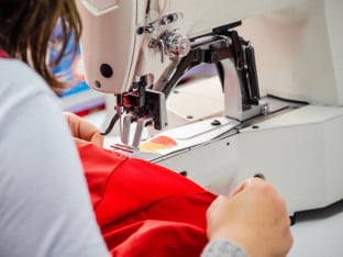 Industrija tekstila, kože i obuće na koljenima