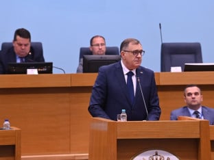Dodik u NSRS: Vratimo se Dejtonu!