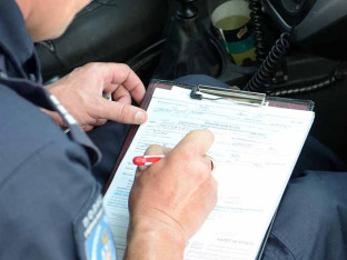 Priveden vozač sa 10.110 KM neplaćenih kazni