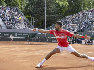 Novak na korak do 100. titule!