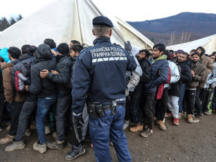 Ćeranić: Migrantski kampovi podsjećaju na "mafijaška podzemlja"