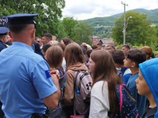Veliki protest Srba u Leposaviću