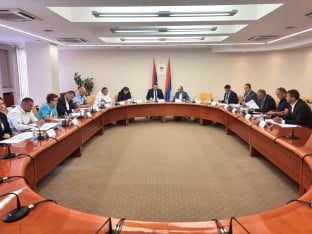 Podržan zahtjev opozicije, u junu posebna sjednica o javnim preduzećima