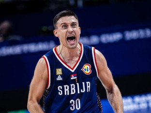 Aleksa Avramović u Dubaiju!