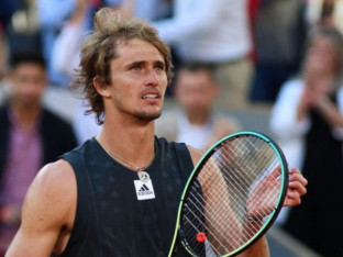 Zverev siguran u tri seta do osmine finala