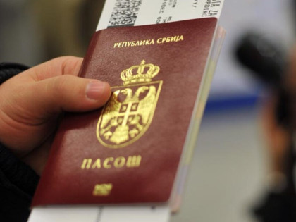 Навала на српске пасоше